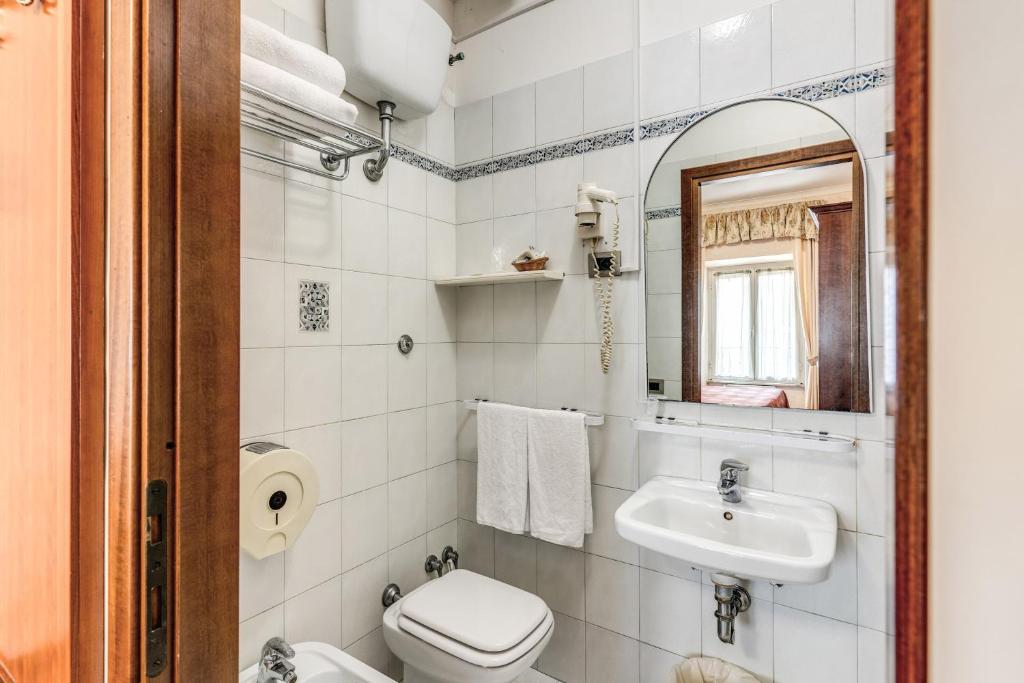 Koupelna v ubytování Hotel Milo