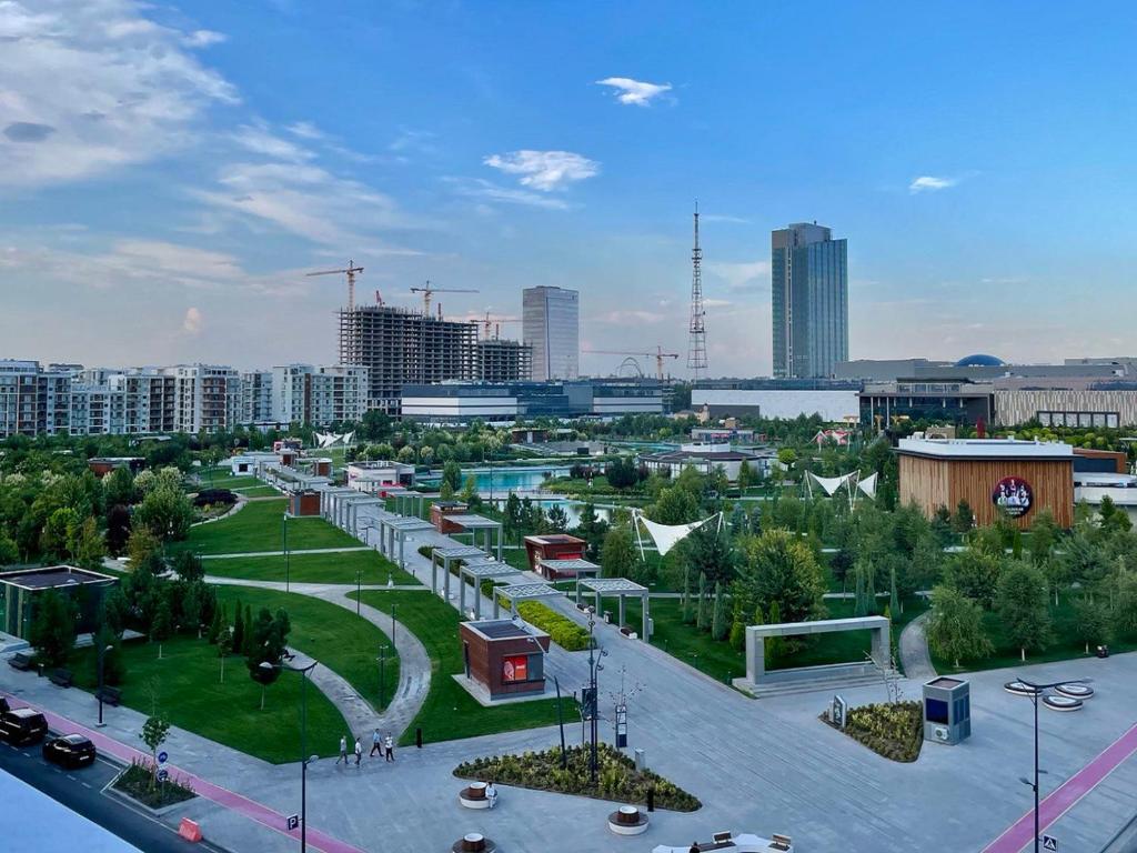 لابی و فضای عمومی Holiday Inn Tashkent City by IHG - تصویر ۵