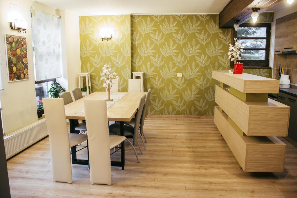 Restaurace v ubytování Casa Traian