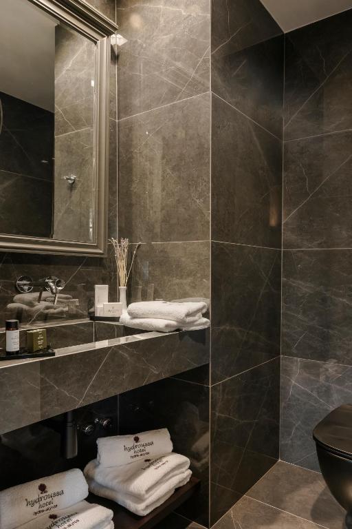 Bagno di Hydroussa Hotel Hydra