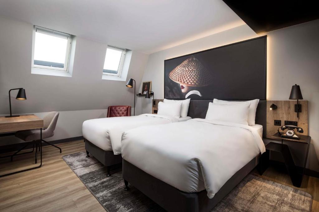 Postel nebo postele na pokoji v ubytování Radisson RED Hotel, Liverpool