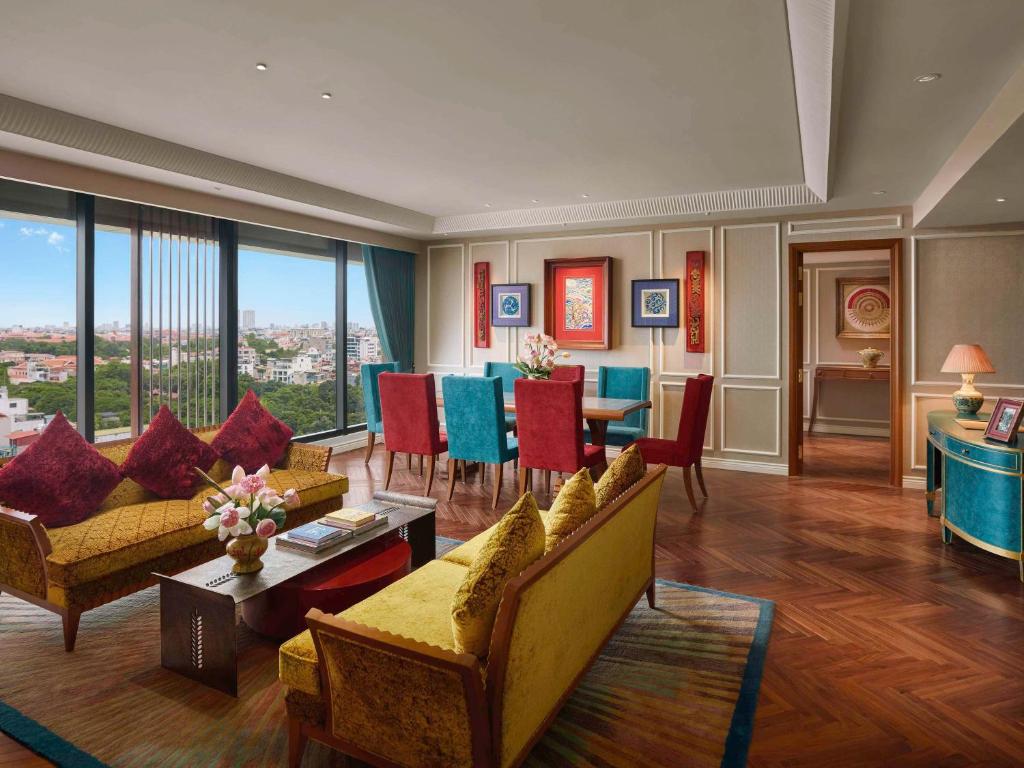 Grand Mercure Hanoiにあるシーティングエリア