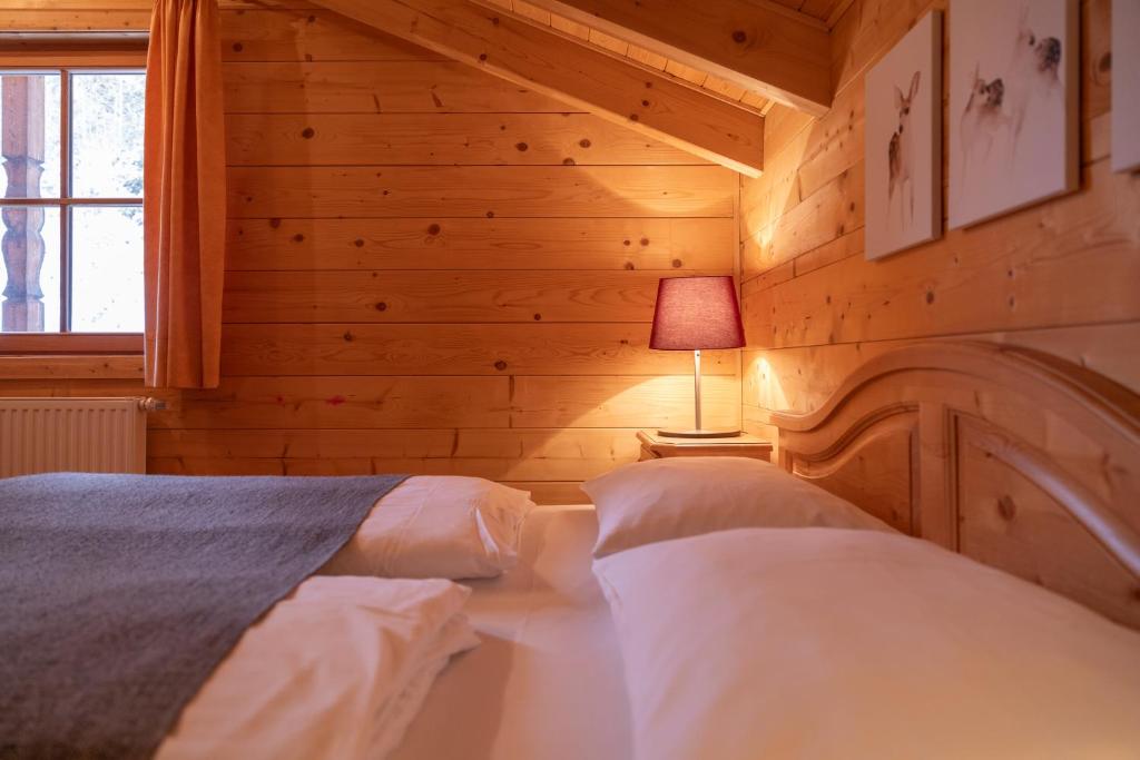 Postel nebo postele na pokoji v ubytování Almgasthof Windischgrätz