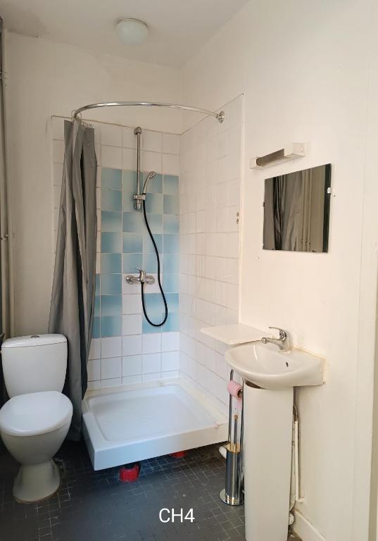 HOTEL LE FONTENOY - Habitación Individual Con Baño Privado