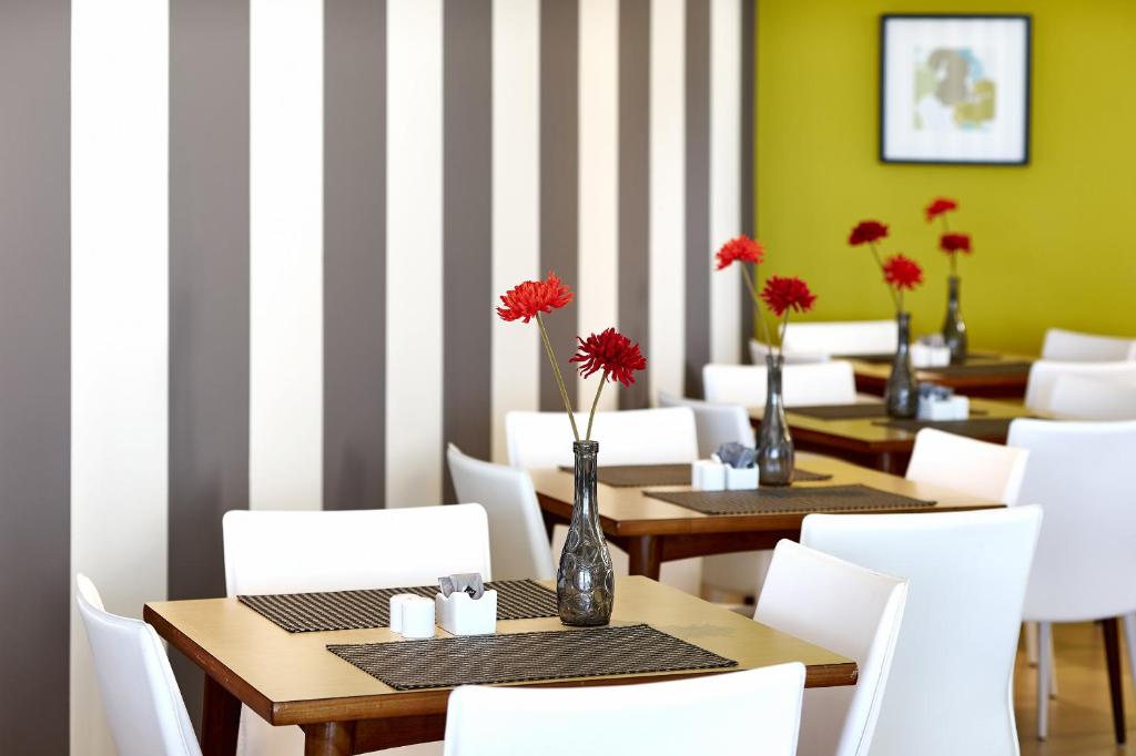 Гостиная зона в Luna Esperanca Centro Hotel