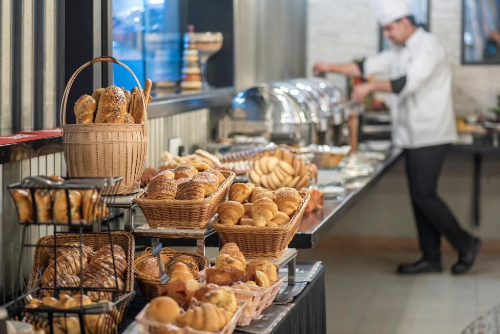 Grandeur Hotel Al Barsha - Resim 31