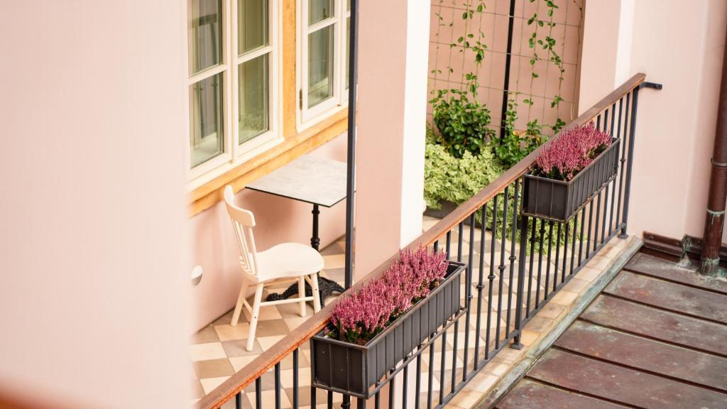 Hotel Golden Key Prague Castle - Resim 9