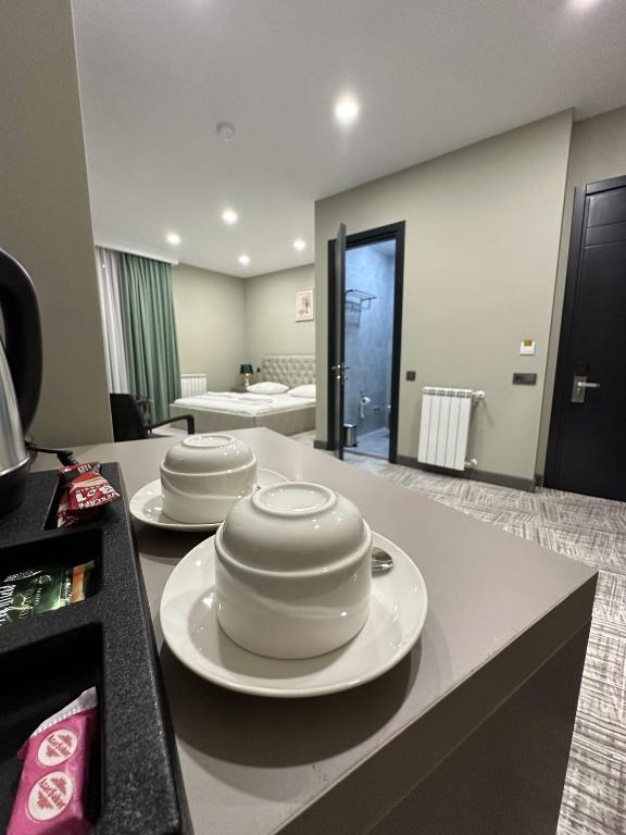 Postel nebo postele na pokoji v ubytování Caspian VF Hotel