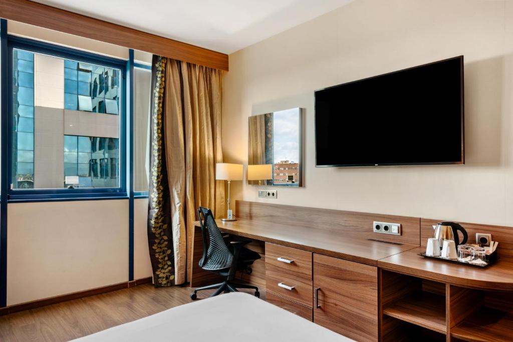 Hilton Garden Inn Sevilla - Resim 43