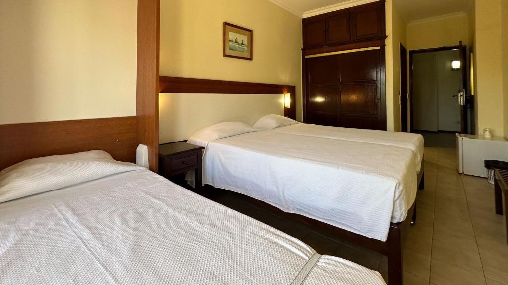 Hotel Avenida Praia - Resim 41