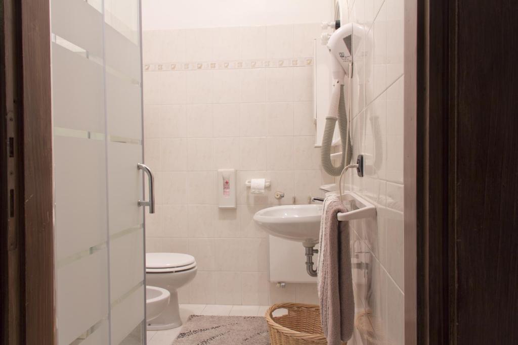 Guest House Villa de Ros - Double Room With Lake View