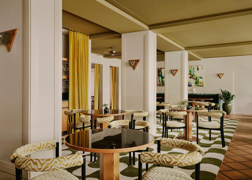 Locke am Platz Zurich - Resim 8