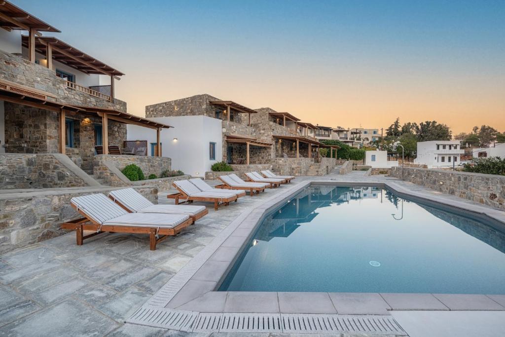 Bazén v ubytovaní Galazio Suites, Serifos alebo v jeho blízkosti