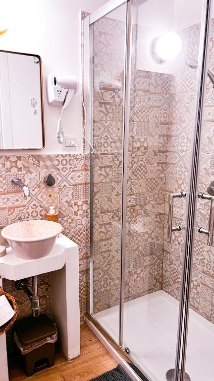 A bathroom at Il Salernitano Bed and Breakfast