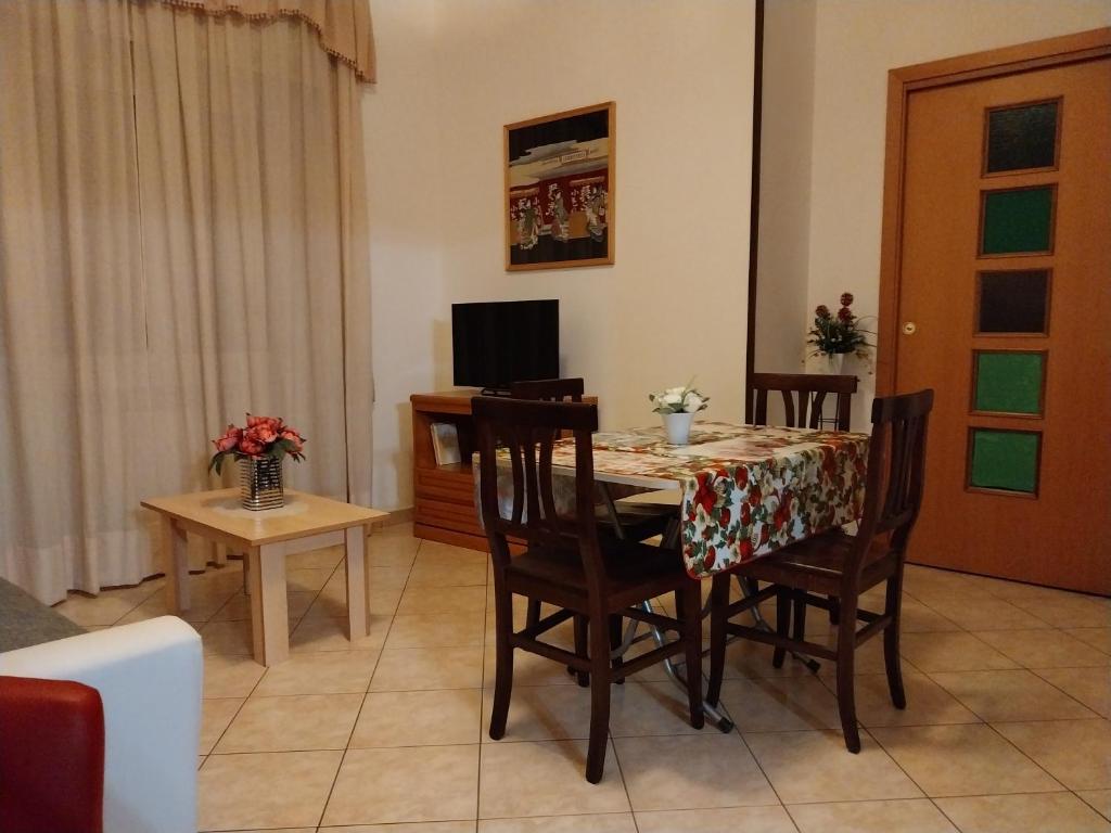 TV a/nebo společenská místnost v ubytování Villa del colle