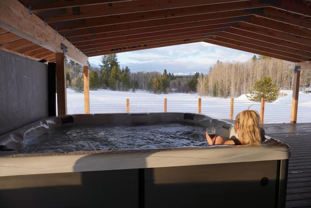 The McCall House Hot Tub, A/C, Huge Covered Patio, McCall (updated
