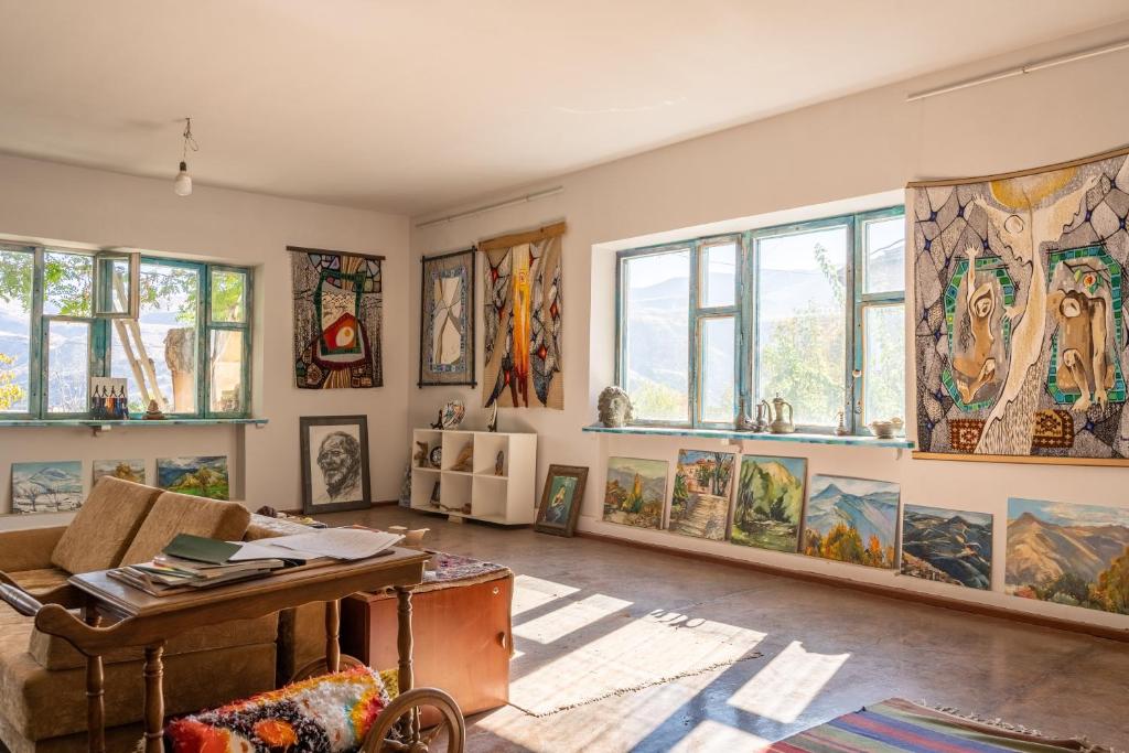 Posezení v ubytování Art Rooms Garni