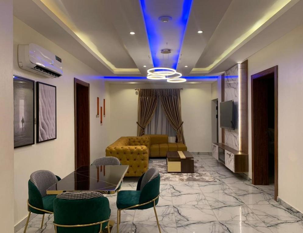 Posezení v ubytování God's Touch Apartments Remi Fani Kayode GRA. Ikeja