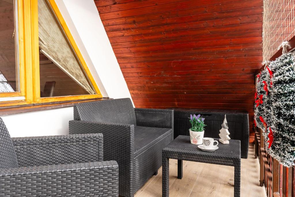 Posedenie v ubytovaní Apartamenty Orkana Centrum Zakopane