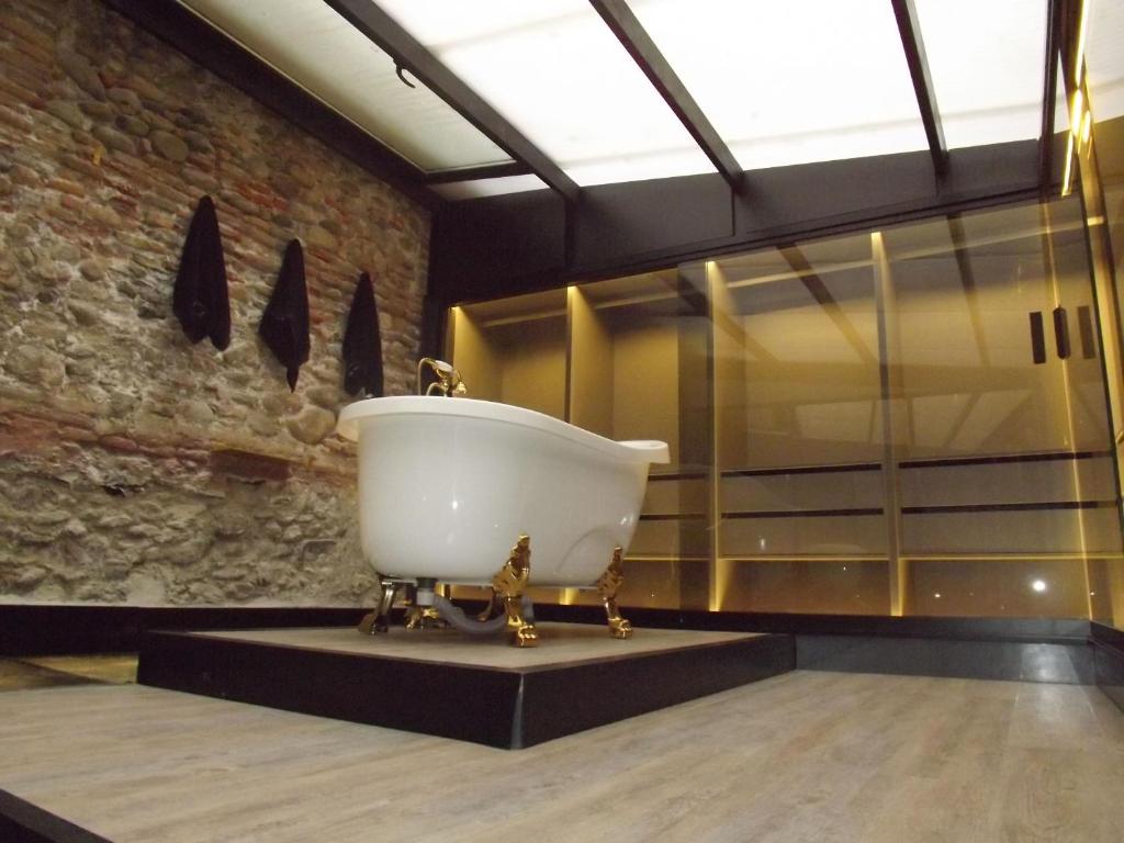 VelaSanz Homes - Santa Paula Suite Granada