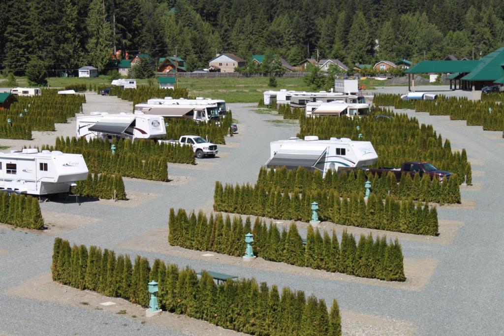 Foto sihtkohas Sunshine Valley asuva majutusasutuse Sunshine Valley RV Resort and Cabins galeriist