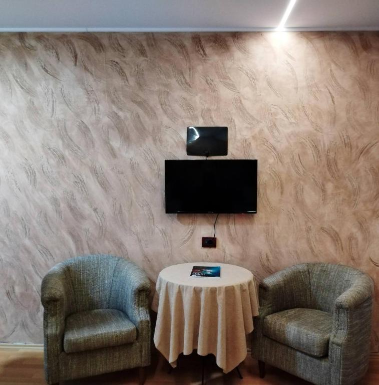 TV a/nebo společenská místnost v ubytování FUN ROOMS SOBE PRENOĆIŠTE