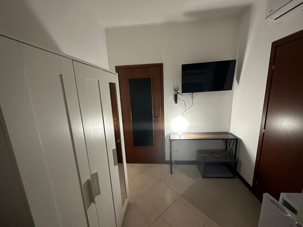 Kuchyň nebo kuchyňský kout v ubytování Gigli, rooms con cucina in comune e terrazza