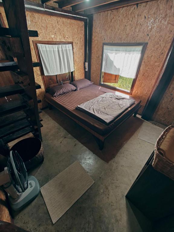 hueankwankao เฮือนขวัญข้าว - Deluxe Double Room With Balcony