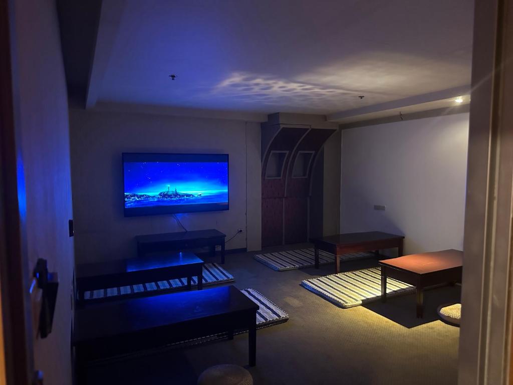 TV a/nebo společenská místnost v ubytování Jjimjbang hotel spa