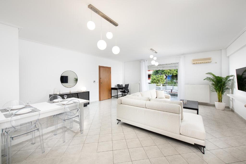 Alimos Riviera Flat by Sunshine Place World, Athens (updated prices 2024)