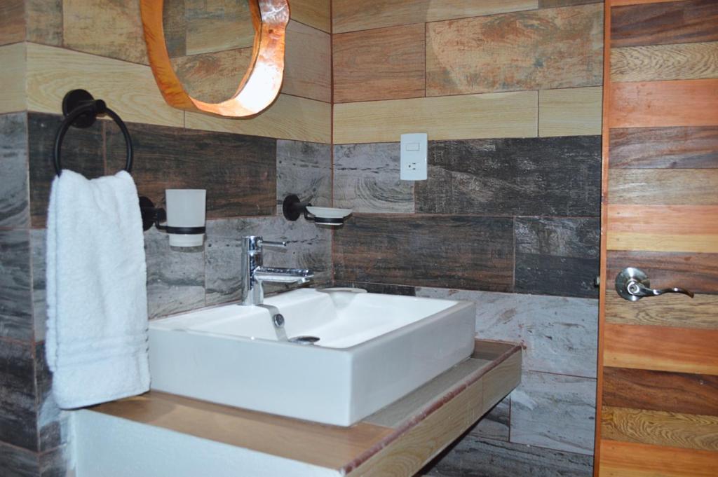 Koupelna v ubytování Hotel Axolotl