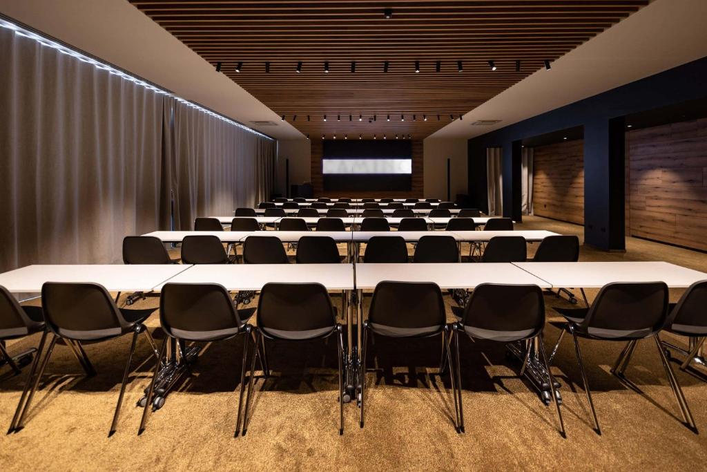 Poslovni prostori in/oz. konferenčna soba v nastanitvi Hotel A plus