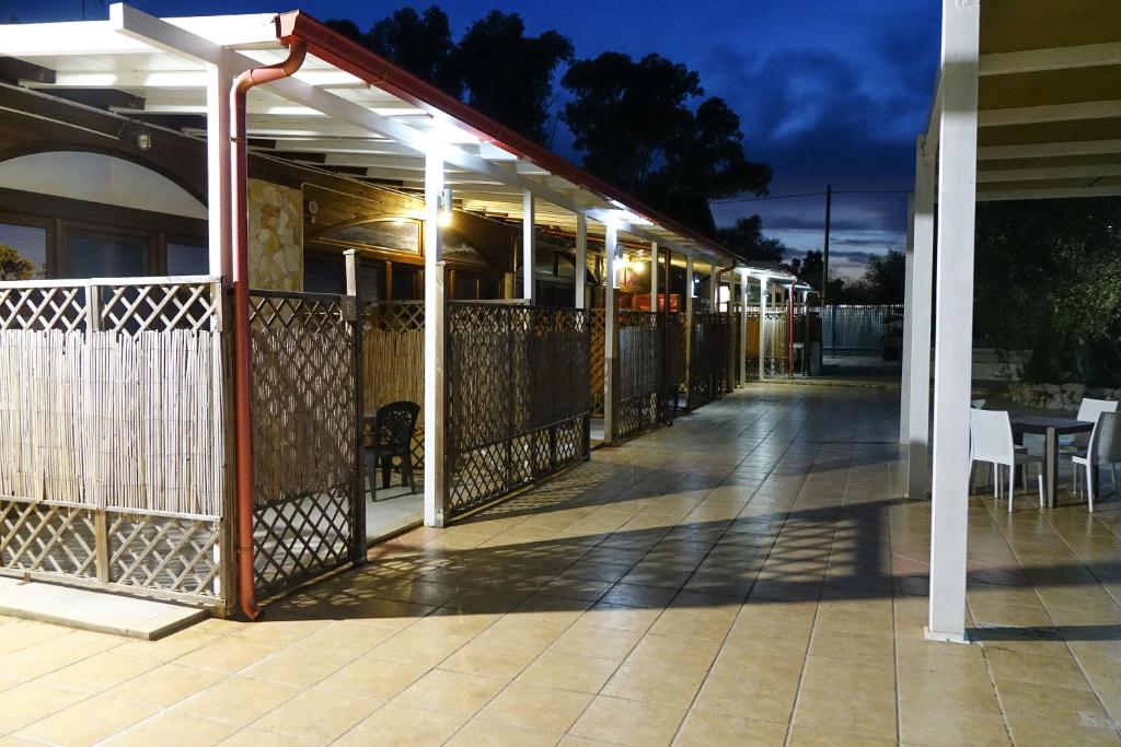 Ресторан / где поесть в Giardini Sausari Residence