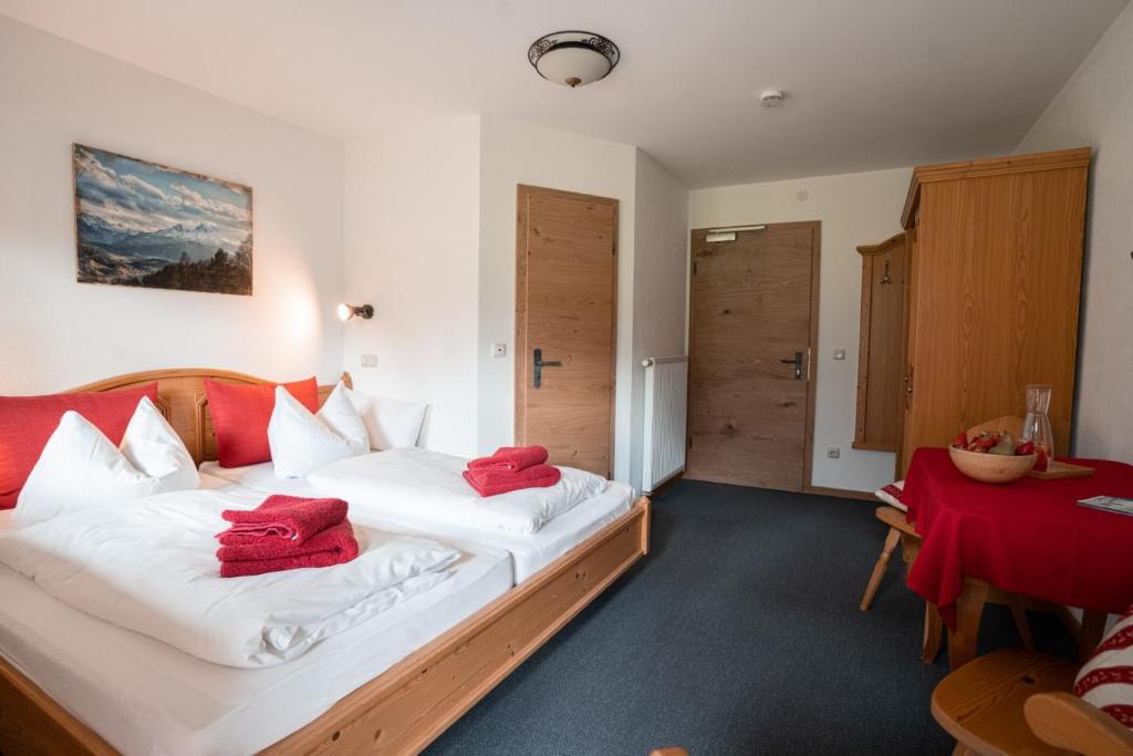 Gästehaus Hinterponholz - Double Room With Mountain View