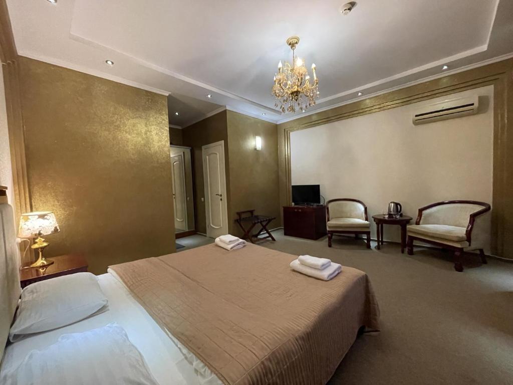 Київські Ночі - Chambre Double Avec Salle De Bain Privée