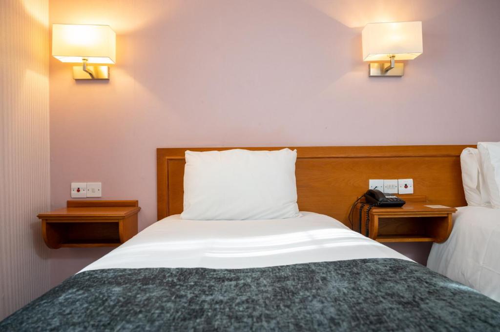 Bridge Inn - 