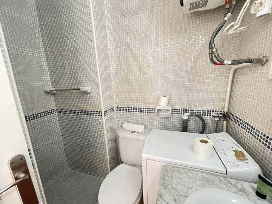 Koupelna v ubytování Pregonda - Apartamento con piscina y junto a playa
