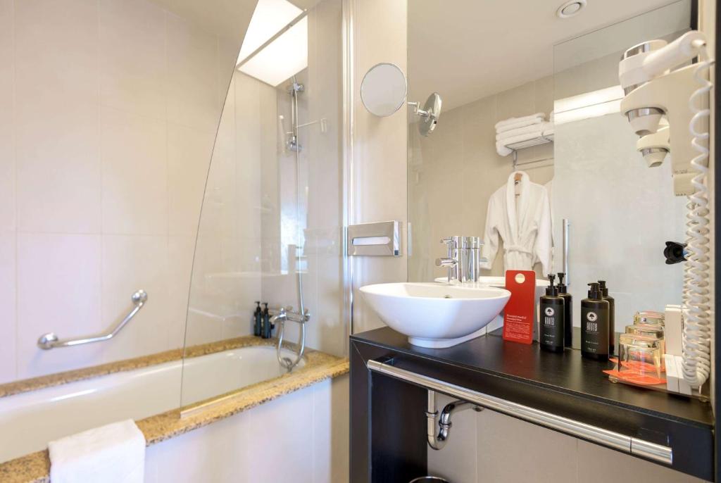 Ramada Plaza by Wyndham Bucharest Convention Center - Resim 32