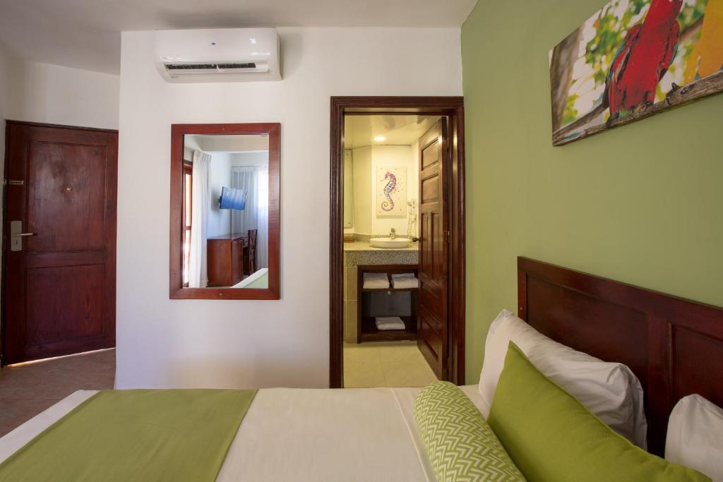 Cama o camas de una habitación en Hotel whala!bávaro - All Inclusive