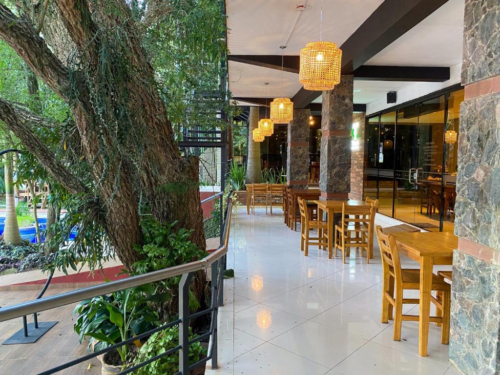 Restaurace v ubytování Los Lagos Resort Hotel
