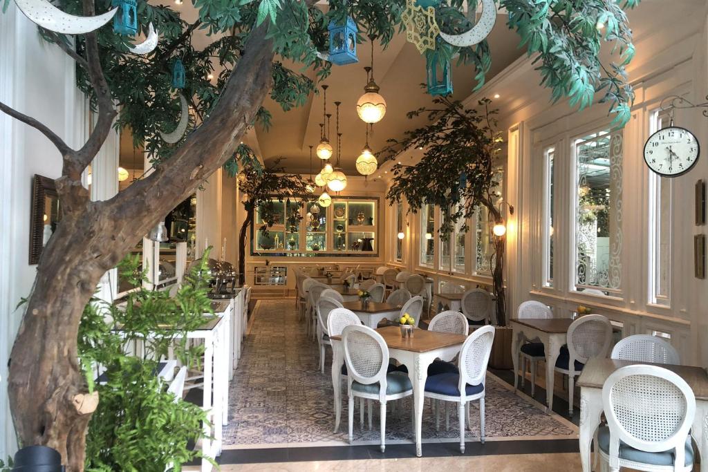 Restaurace v ubytování Noor Hotel