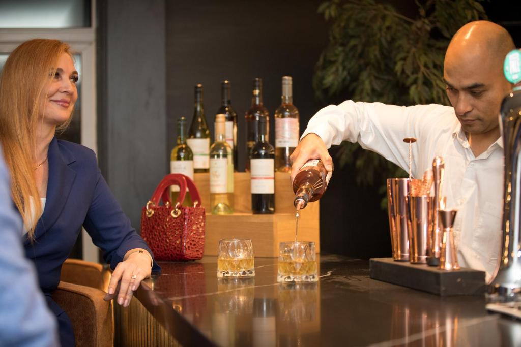 Park Inn by Radisson Bournemouth - Resim 33