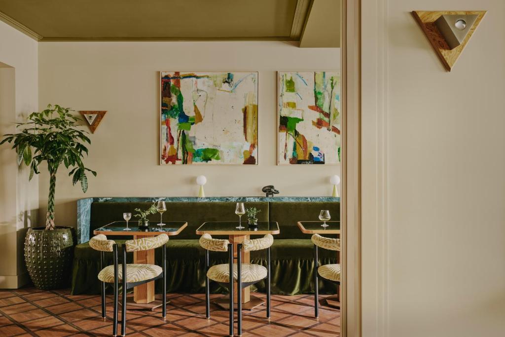 Restoran või mõni muu söögikoht majutusasutuses Locke am Platz Zurich