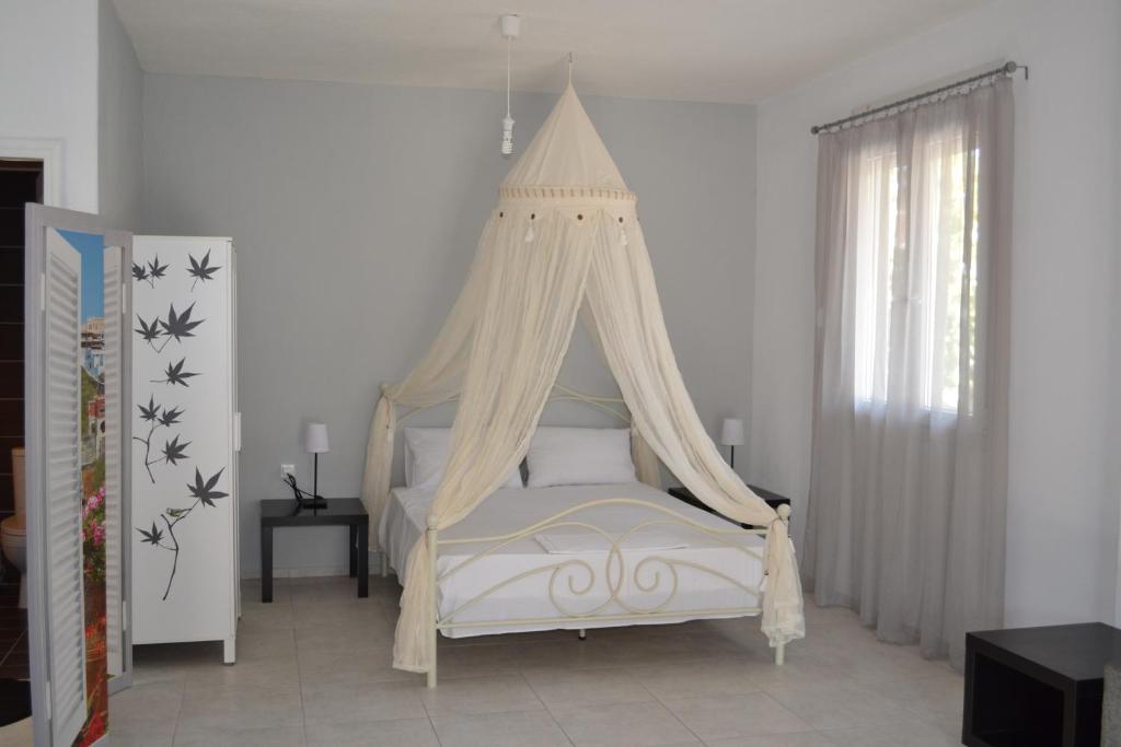 Alexandros Apartments - Familiestudio