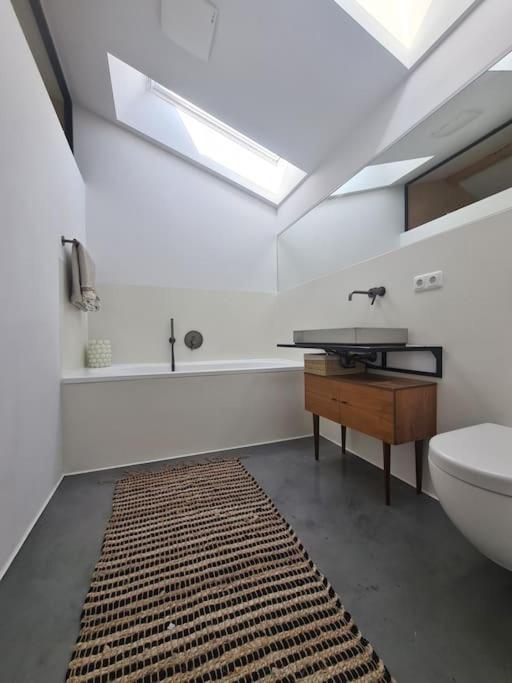 Koupelna v ubytování Ferienhaus Bergblick 170qm nur 5 min zum Chiemsee