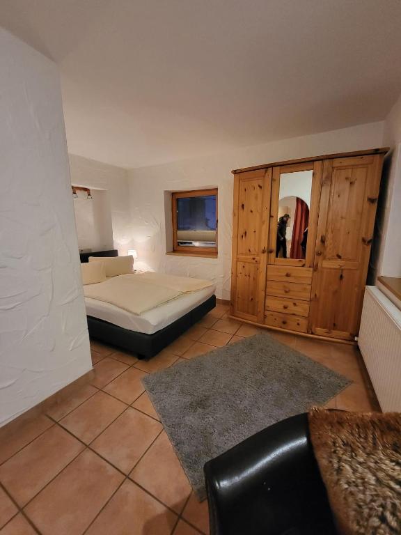 Postel nebo postele na pokoji v ubytování Hotel Post - Garni