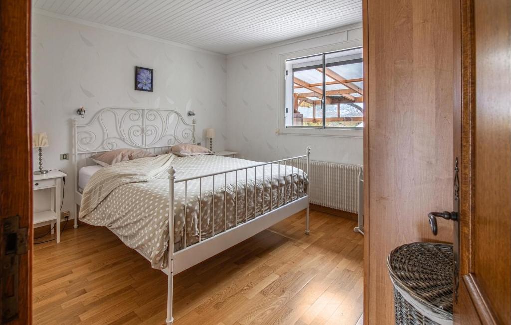 En eller flere senge i et v&aelig;relse p&aring; Amazing Home In Le Val-david With Wi-fi