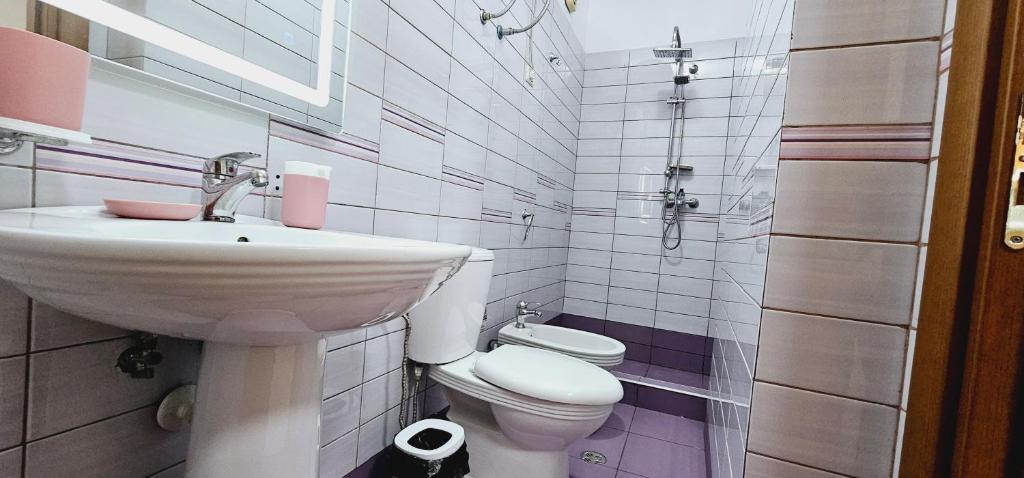 New Bazaar 2 Bed Rooms with free garage - Imazhi 8