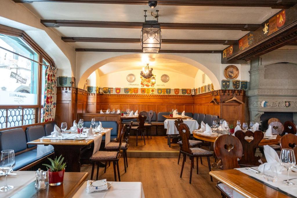 Romantik Hotel Wilden Mann Luzern - Resim 21