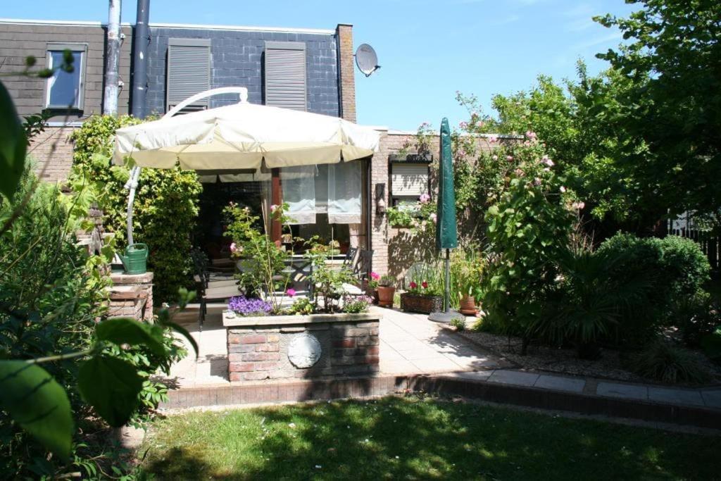 Κήπος έξω από το Heggerank 23B*